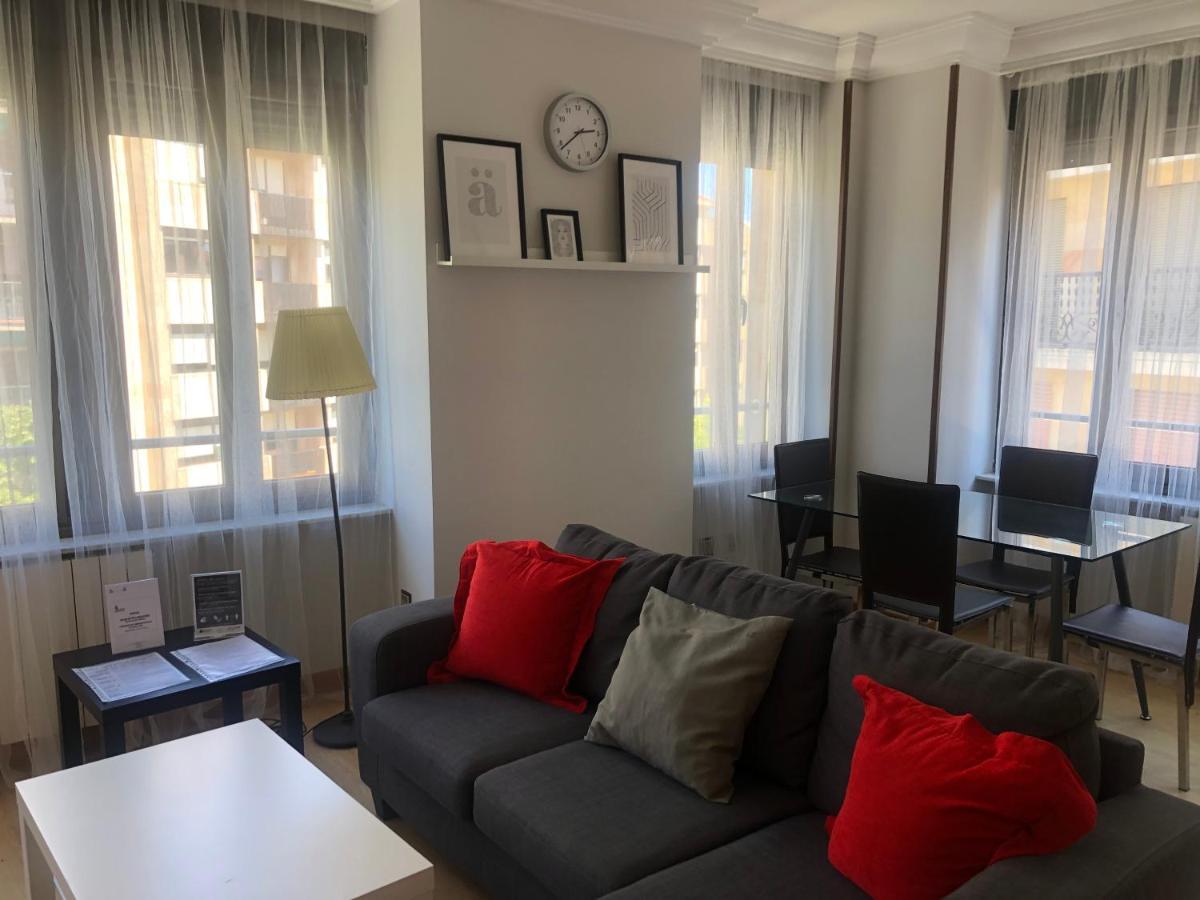 סלאמנקה Artheus Apartamentos מראה חיצוני תמונה